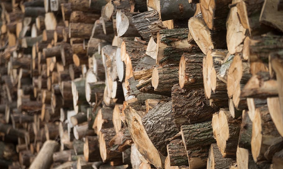 bunke af træ på en unilin-fabrik